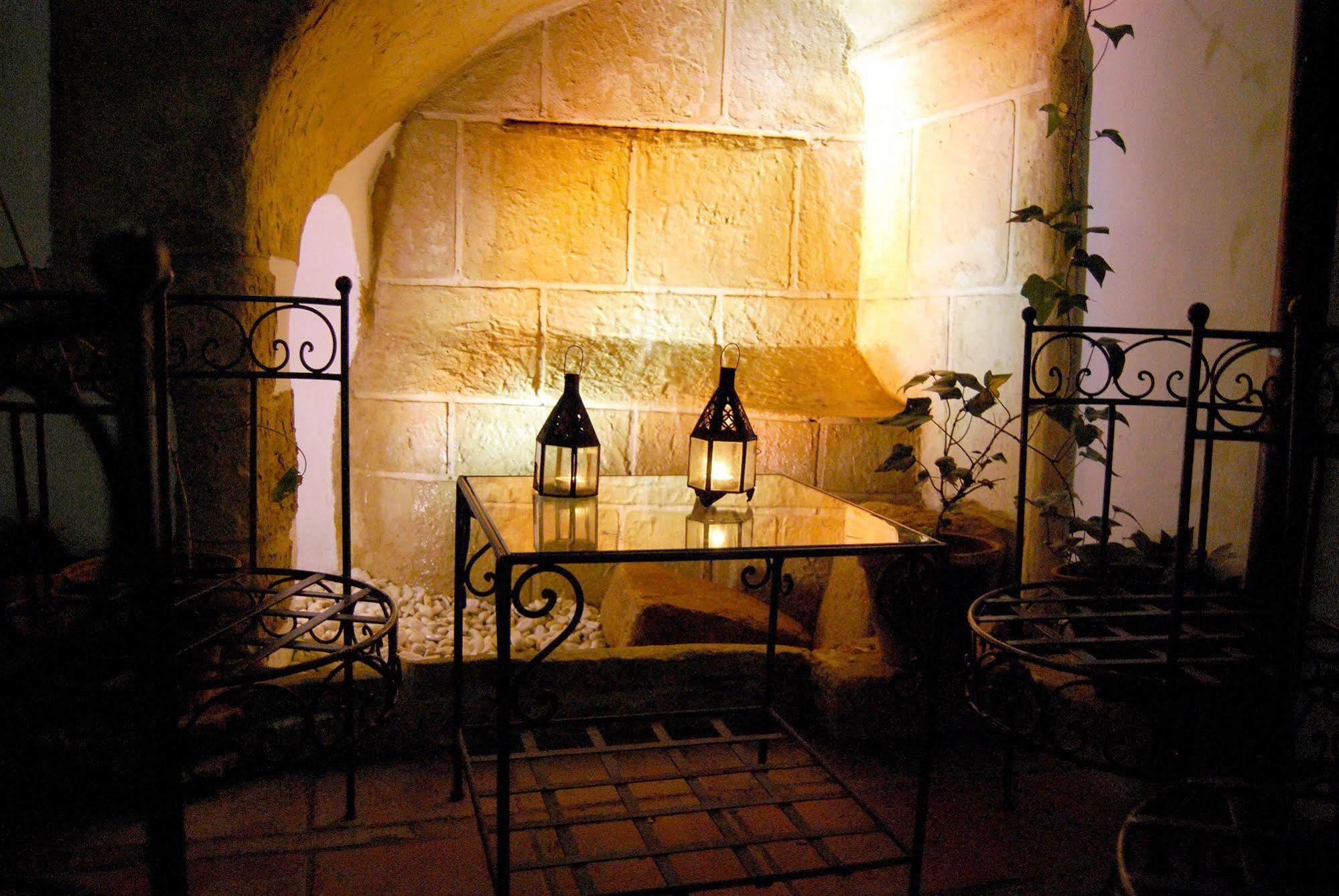 Hospedium Posada San Fernando Carmona  Exterior photo