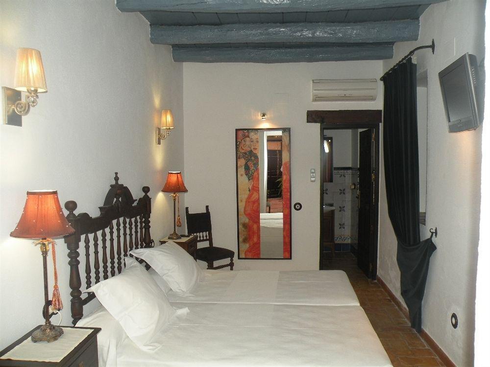 Hospedium Posada San Fernando Carmona  Room photo